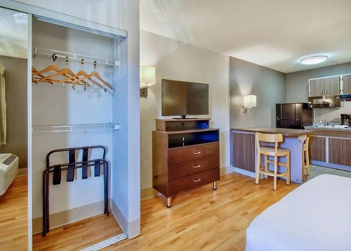 6-phoenix, Az - Deer Valley Phoenix
