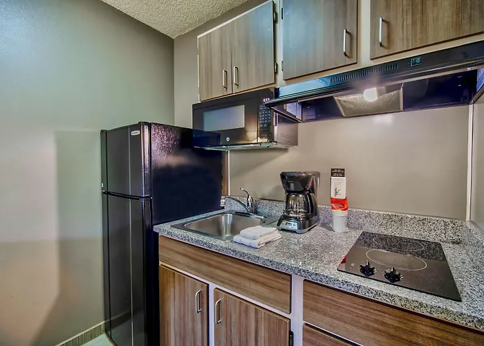 6-phoenix, Az - Deer Valley Hotel 3*